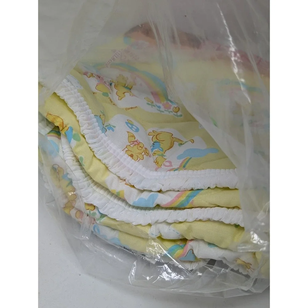 Vintage Curity 1981 Baby Quilt Blanket Yellow Rainbow Elephant Cat Bear NEW OPEN